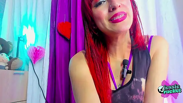 jessierocketx online show from February 26, 2026, 8:42 pm