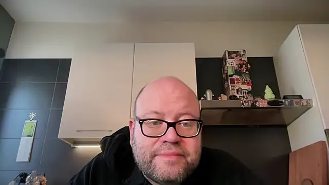 theitalianbear online show from April 2, 2026, 8:54 am