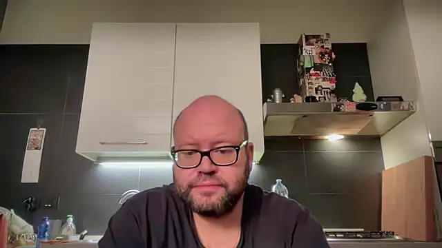theitalianbear online show from October 15, 2025, 3:38 am