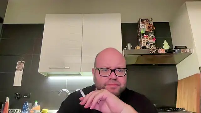 theitalianbear online show from November 2, 2025, 2:16 am