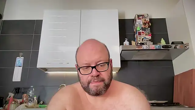 theitalianbear online show from July 17, 2026, 7:38 am