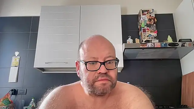 theitalianbear online show from July 5, 2026, 7:04 am