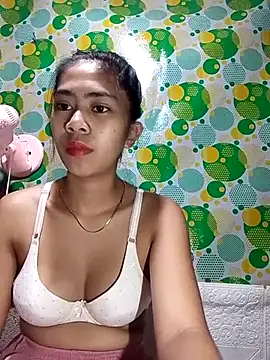 Snapshot of baby_ching chatting on July 28, 2026, 5:45 pm baby ching online show from July 28, 2026, 5:45 pm