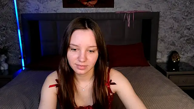 lolytaberryy online show from August 2, 2026, 7:40 am