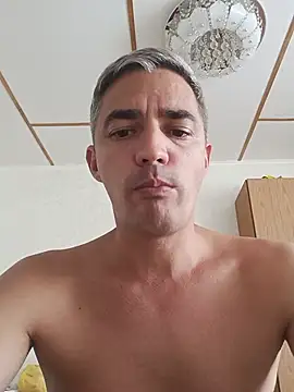 Snapshot of HotRamis83 chatting on July 30, 2026, 2:05 pm HotRamis83 online show from July 30, 2026, 2:05 pm