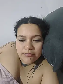 BellaVelvet  online show from August 10, 2026, 3:02 am