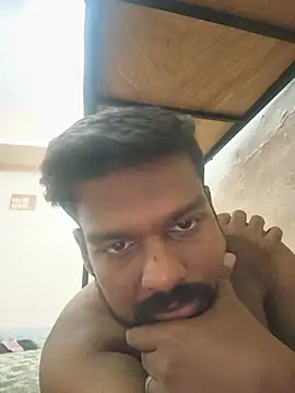 Snapshot of Vijayanbigc chatting on July 30, 2026, 5:23 pm Vijayanbigc online show from July 30, 2026, 5:23 pm