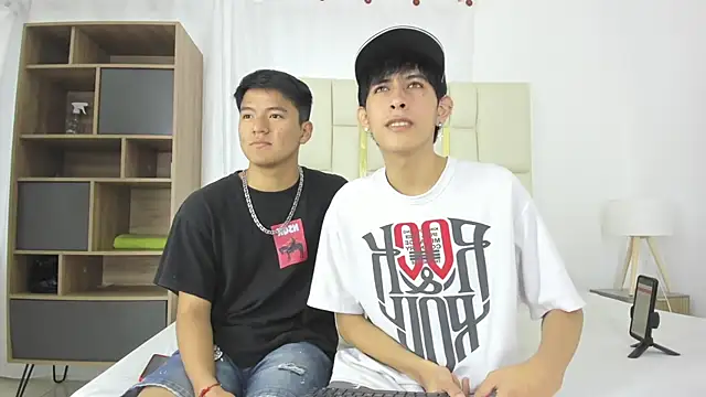 I S A K   online show from July 30, 2026, 11:42 am