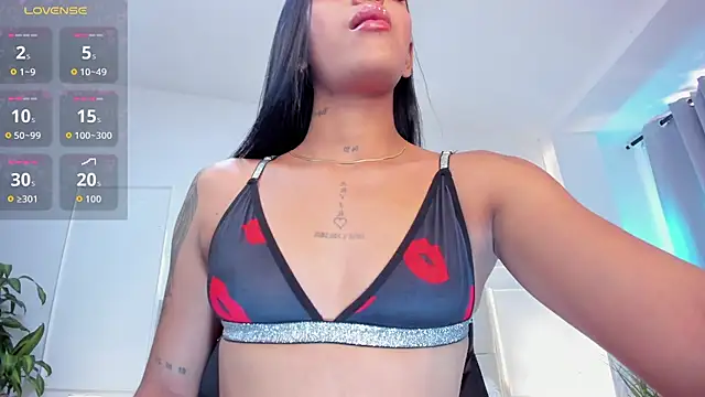 Snapshot of miavegaa1 chatting on July 30, 2026, 8:30 pm miavegaa1 online show from July 30, 2026, 8:30 pm