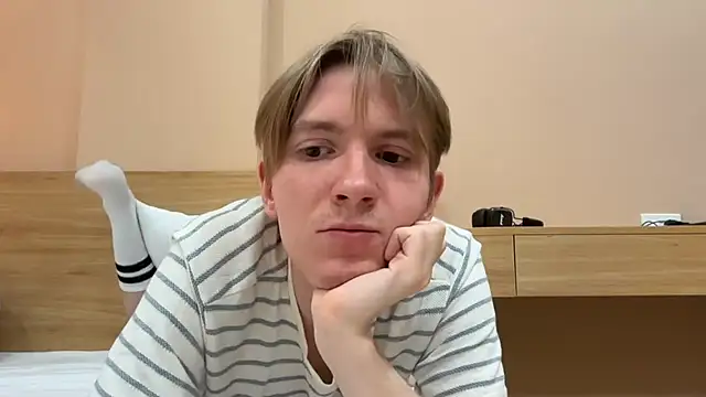 Snapshot of cinnamonmood chatting on July 31, 2026, 5:43 pm cinnamonmood online show from July 31, 2026, 5:43 pm