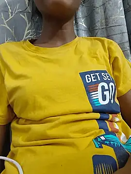 Snapshot of cute_mayaaa chatting on July 29, 2026, 9:47 pm cute mayaaa online show from July 29, 2026, 9:47 pm