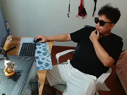 Snapshot of cc2003vv chatting on July 30, 2026, 12:59 pm cc2003vv online show from July 30, 2026, 12:59 pm