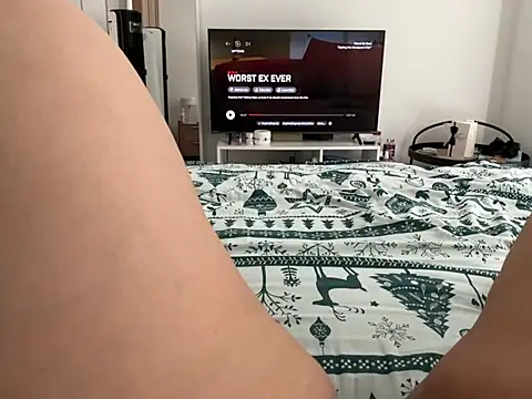 velvetMi online show from August 6, 2026, 6:14 pm