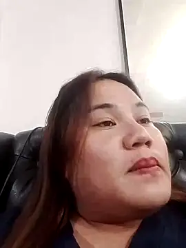 Snapshot of Andrea0414 chatting on February 18, 2025, 5:09 am Andrea0414 online show from February 18, 2025, 5:09 am