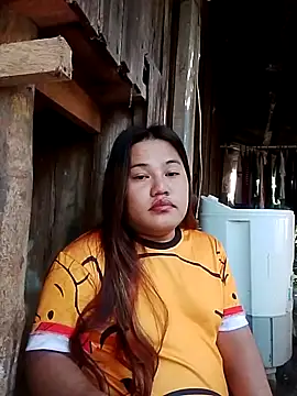 Snapshot of Andrea0414 chatting on February 18, 2025, 12:59 am Andrea0414 online show from February 18, 2025, 12:59 am