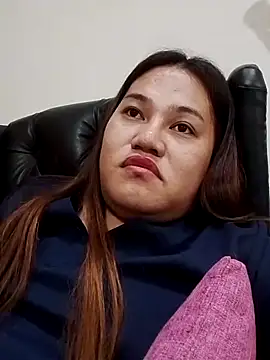 Snapshot of Andrea0414 chatting on March 15, 2025, 4:35 am Andrea0414 online show from March 15, 2025, 4:35 am