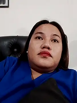 Snapshot of Andrea0414 chatting on February 27, 2025, 5:18 am Andrea0414 online show from February 27, 2025, 5:18 am