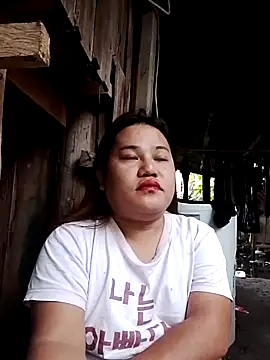 Snapshot of Andrea0414 chatting on March 13, 2025, 11:27 pm Andrea0414 online show from March 13, 2025, 11:27 pm