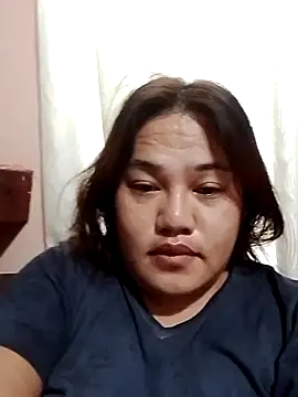 Snapshot of Andrea0414 chatting on January 6, 2025, 12:27 am Andrea0414 online show from January 6, 2025, 12:27 am