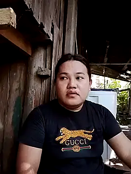 Snapshot of Andrea0414 chatting on January 14, 2025, 1:04 am Andrea0414 online show from January 14, 2025, 1:04 am