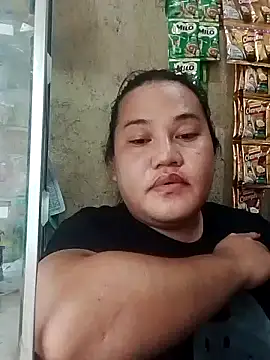 Snapshot of Andrea0414 chatting on February 6, 2025, 7:56 am Andrea0414 online show from February 6, 2025, 7:56 am