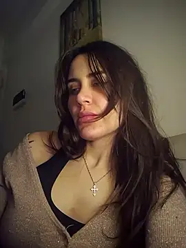 Snapshot of Nikkirodriguez chatting on August 4, 2026, 11:20 pm Nikkirodriguez online show from August 4, 2026, 11:20 pm