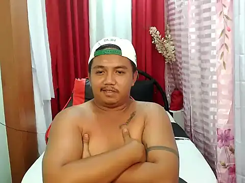 Snapshot of davidhotdesire chatting on July 31, 2026, 3:42 pm davidhotdesire online show from July 31, 2026, 3:42 pm