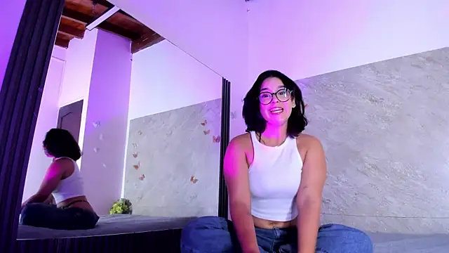 Snapshot of Liz_Gomez chatting on August 2, 2026, 2:10 am Liz Gomez online show from August 2, 2026, 2:10 am