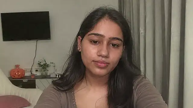 Snapshot of Rekha_52 chatting on August 1, 2026, 8:18 pm Rekha 52 online show from August 1, 2026, 8:18 pm