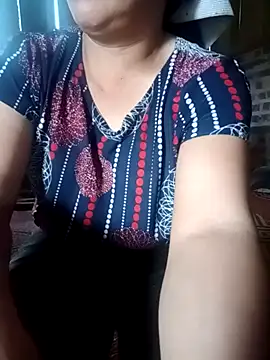 Snapshot of Mai-lanzz chatting on August 1, 2026, 3:59 am Mai-lanzz online show from August 1, 2026, 3:59 am