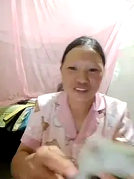 Snapshot of like2008 chatting on August 6, 2026, 12:11 pm like2008 online show from August 6, 2026, 12:11 pm