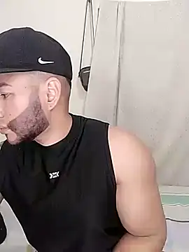 Snapshot of noamkamartinez chatting on August 6, 2026, 6:41 am noamkamartinez online show from August 6, 2026, 6:41 am