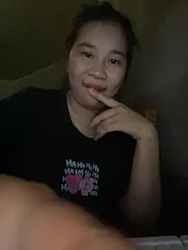 Snapshot of Quynhnhu_bb chatting on August 7, 2026, 3:01 am Quynhnhu bb online show from August 7, 2026, 3:01 am