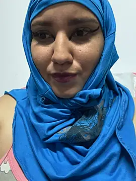 Snapshot of Nahannaahia chatting on August 5, 2026, 9:20 pm Nahannaahia online show from August 5, 2026, 9:20 pm