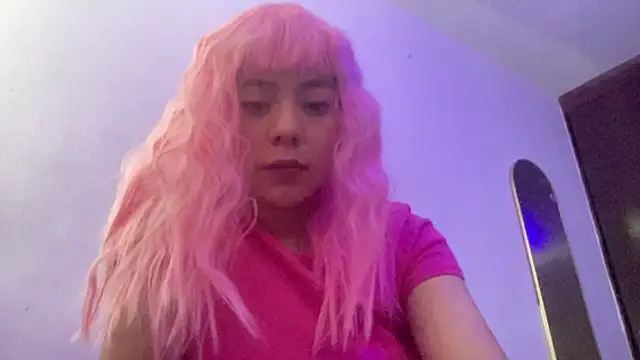 ariaboneca online show from August 5, 2026, 8:58 pm