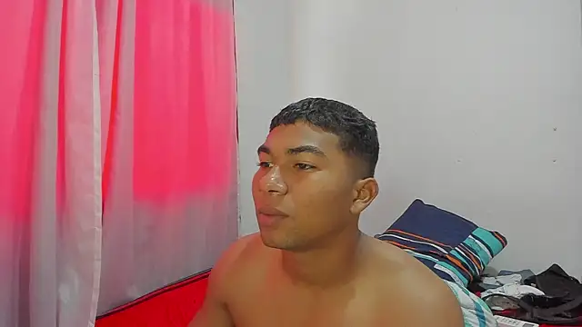 Snapshot of jaxrider_ chatting on August 4, 2026, 12:10 pm jaxrider online show from August 4, 2026, 12:10 pm