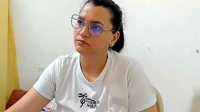 Snapshot of MARILYN_GARCIA chatting on June 23, 2026, 11:14 pm MARILYN GARCIA online show from June 23, 2026, 11:14 pm