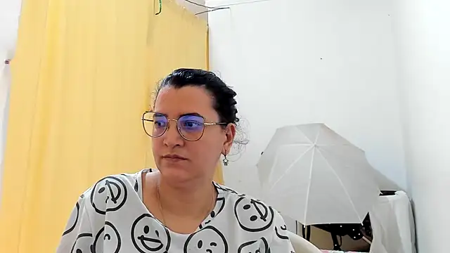 Snapshot of MARILYN_GARCIA chatting on May 26, 2026, 5:55 pm MARILYN GARCIA online show from May 26, 2026, 5:55 pm
