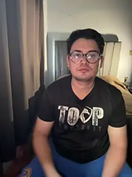 Snapshot of kaoticboy chatting on August 7, 2026, 10:49 pm kaoticboy online show from August 7, 2026, 10:49 pm