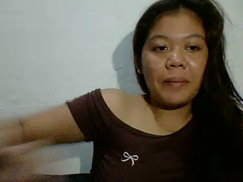 Snapshot of z0elyn chatting on August 5, 2026, 3:06 pm z0elyn online show from August 5, 2026, 3:06 pm