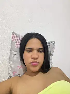 Snapshot of lunnabianca chatting on August 8, 2026, 12:45 pm lunnabianca online show from August 8, 2026, 12:45 pm