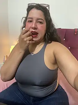 Snapshot of shara_ chatting on February 23, 2026, 2:13 am shara online show from February 23, 2026, 2:13 am