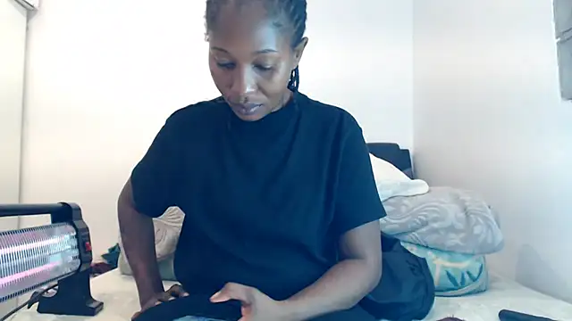 leanna23 online show from July 10, 2026, 5:35 pm
