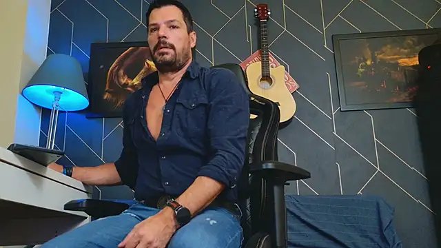 ChrisKox online show from September 14, 2025, 1:28 am