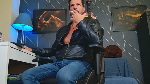 ChrisKox online show from October 4, 2025, 8:32 pm