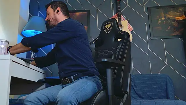 ChrisKox online show from September 21, 2025, 6:51 am