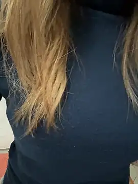 sexylenia online show from February 16, 2026, 10:51 pm