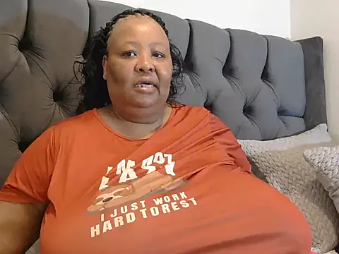 nancy111 online show from December 1, 2025, 2:01 am