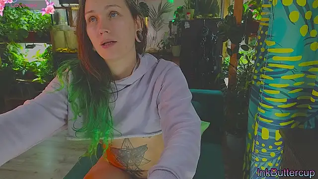 Dead Butterfly online show from September 9, 2025, 3:38 am