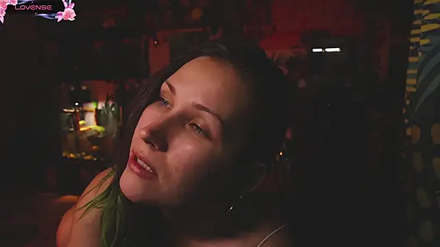 Dead Butterfly online show from October 27, 2025, 2:23 am